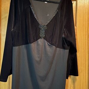 Vintage Elegant Black (2 tone material) Tunic with Beaded Detail-2x